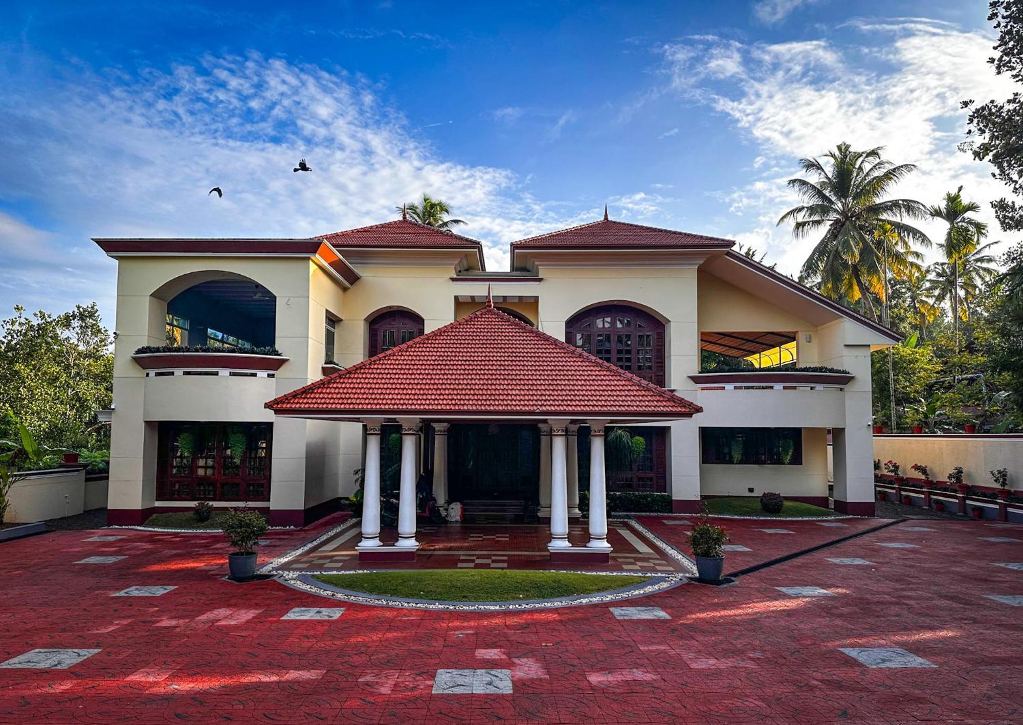 Parvathy Serenity In Varkala Attingal Exteriör bild