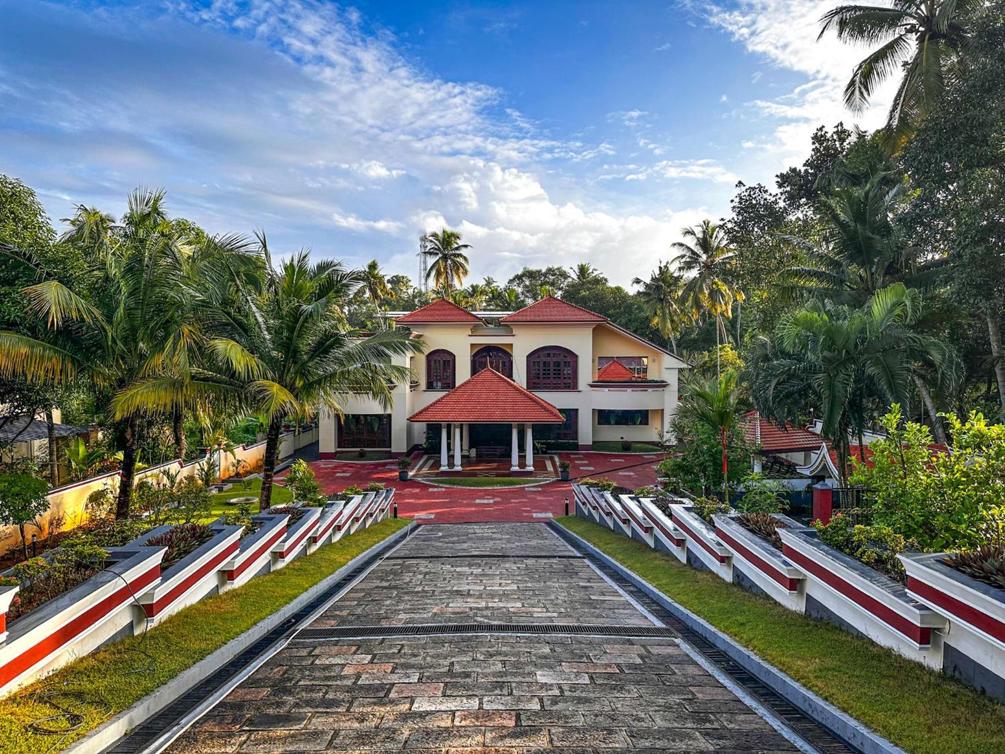 Parvathy Serenity In Varkala Attingal Exteriör bild